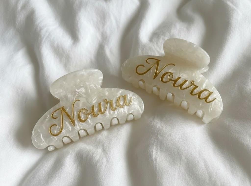 Personalized Pearl Hair Claw Clip | Custom Gold Name, Bridal Party Gift
