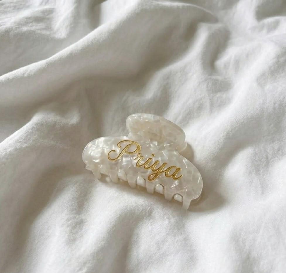 Personalized Pearl Hair Claw Clip | Custom Gold Name, Bridal Party Gift