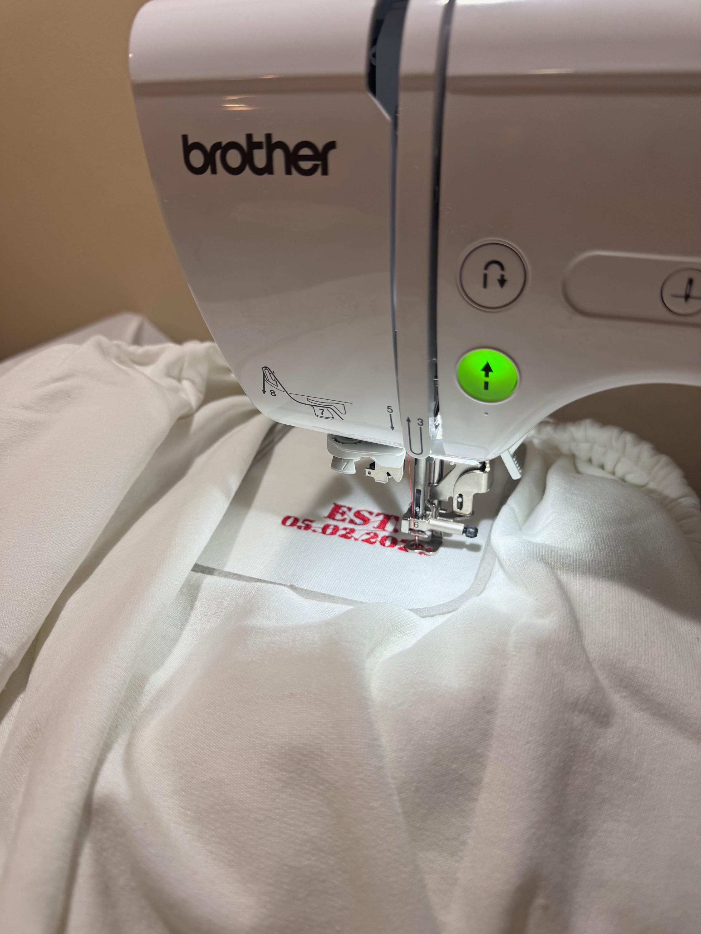 Embroidered Bride Lounge Set – Personalized “Mrs” Pajamas, Wedding Morning Outfit